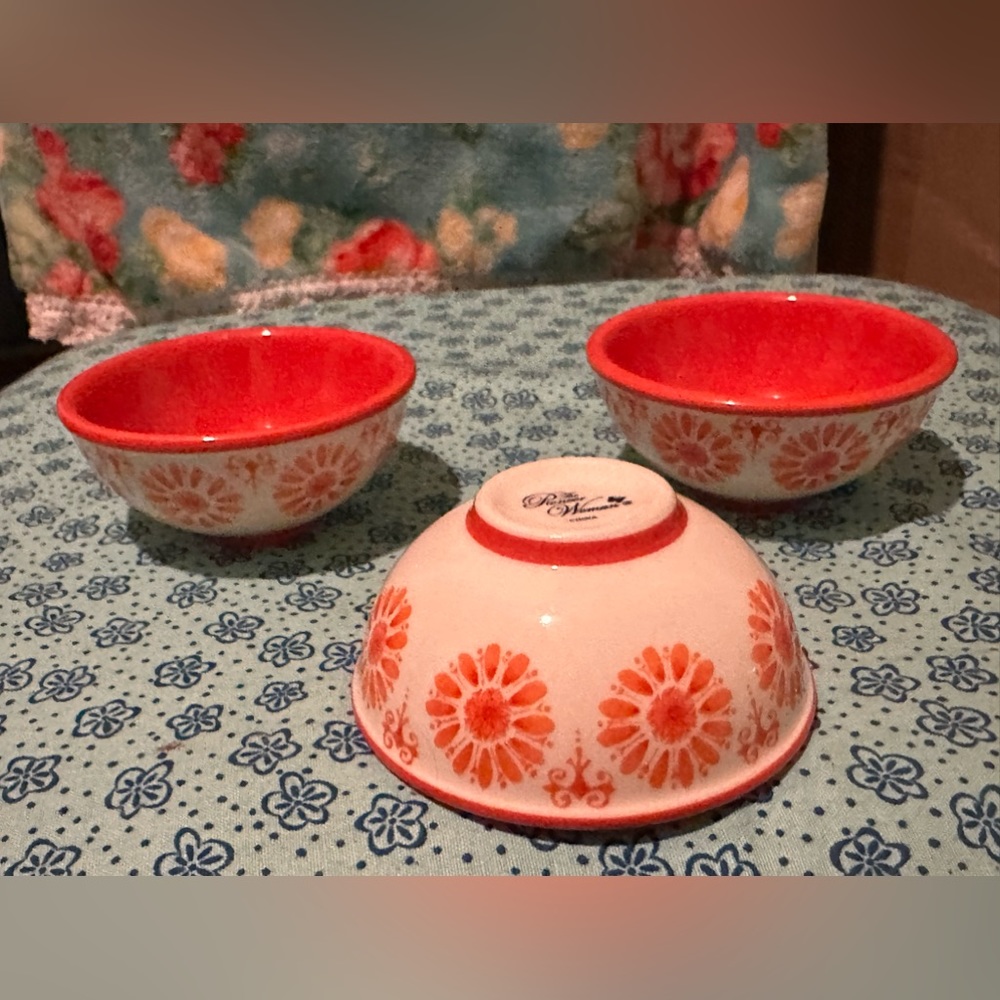 Pioneer woman Sunburst dipping bowls